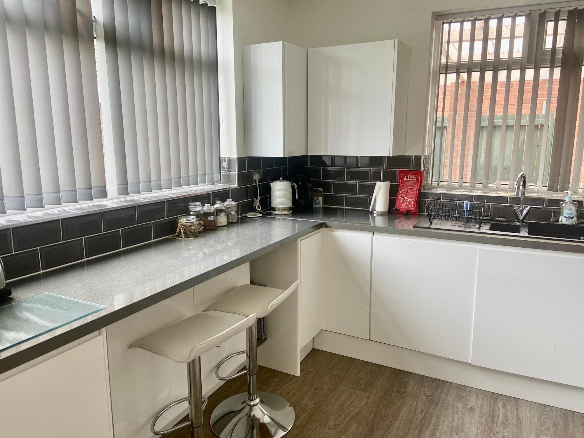 Bero With A Hot Tub & A Large Garden! Holiday home *