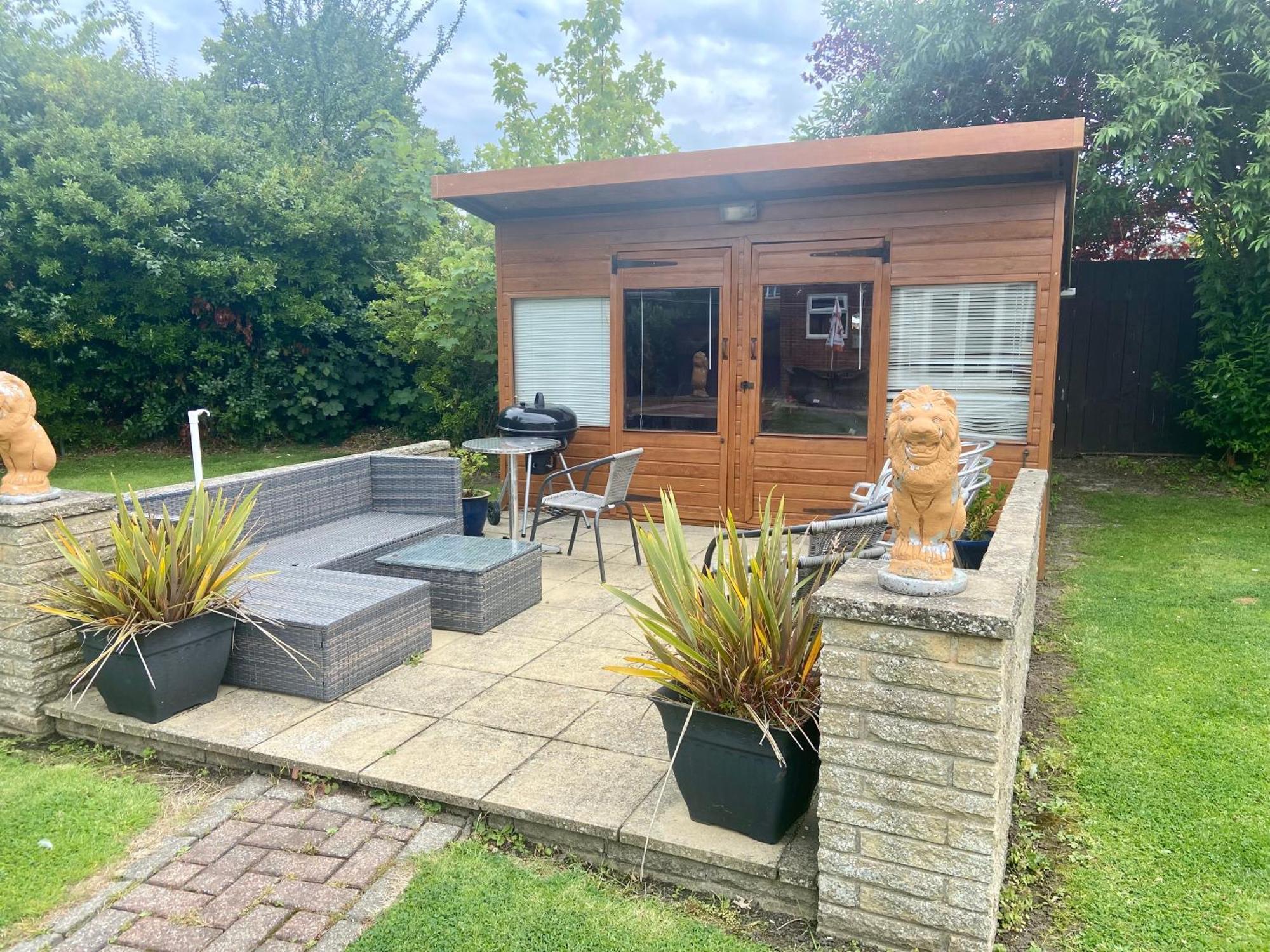 Bero With A Hot Tub & A Large Garden! Holiday home
